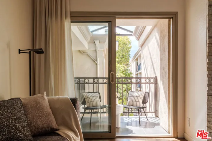 141 S Clark Drive 404, West Hollywood, California 90048