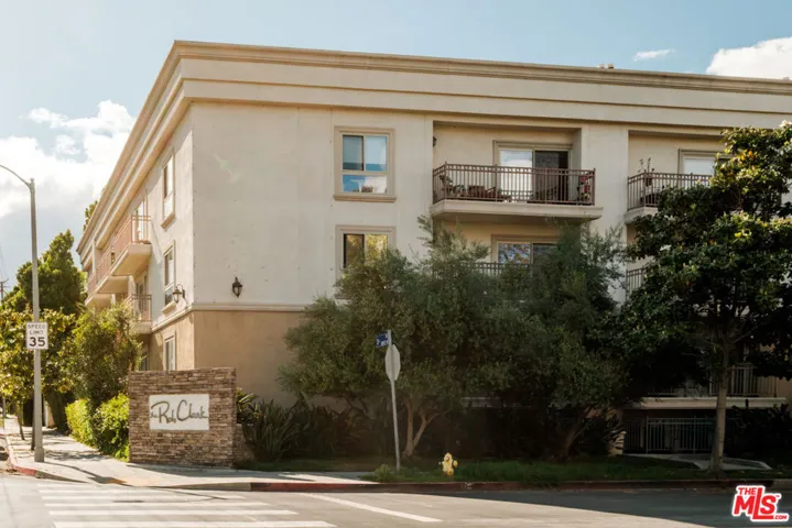 141 S Clark Drive 404, West Hollywood, California 90048
