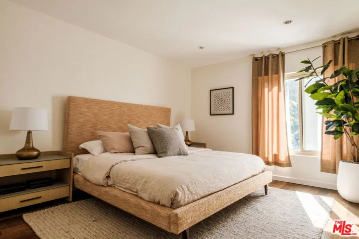 141 S Clark Drive 404, West Hollywood, California 90048