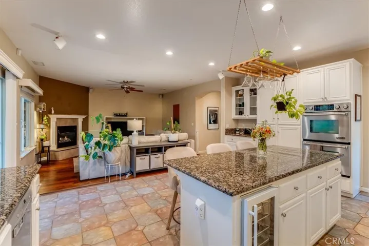 322 Montebello Oaks, Paso Robles, California 93446