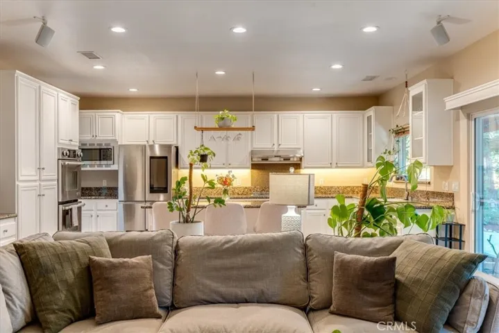 322 Montebello Oaks, Paso Robles, California 93446