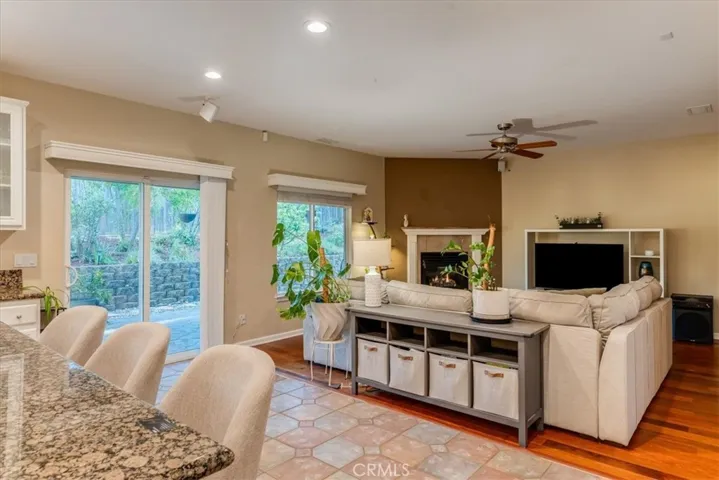 322 Montebello Oaks, Paso Robles, California 93446