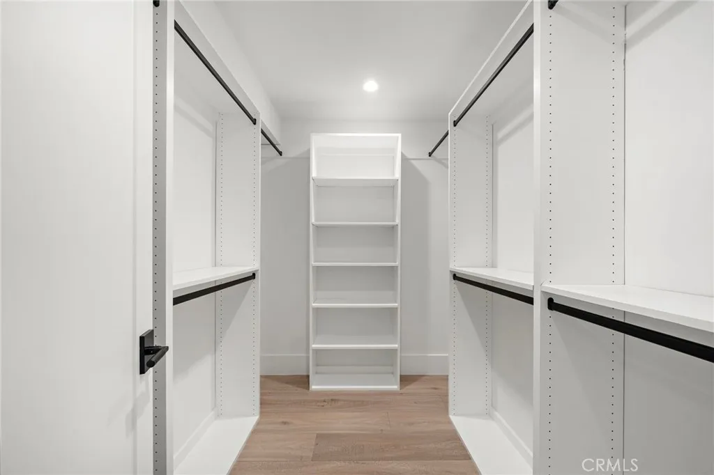 Walk-in closet