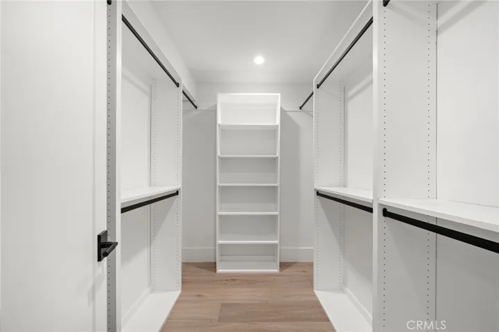 Walk-in closet