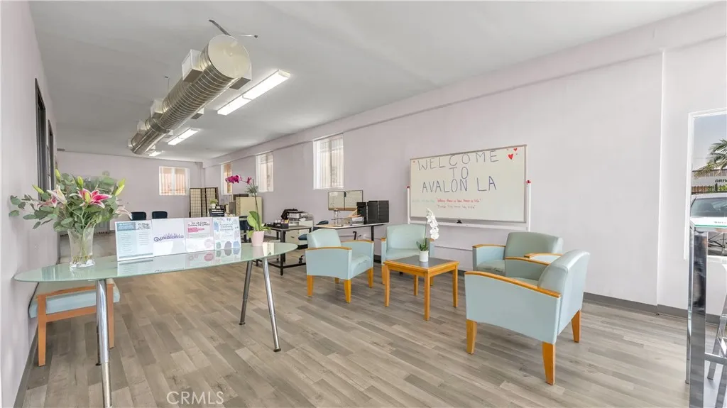 Avalon La