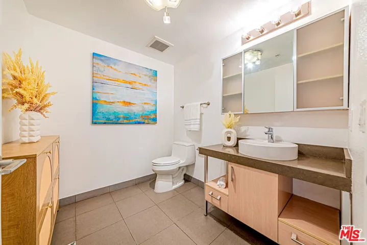 1234 Wilshire Boulevard 321, Los Angeles, California 90017