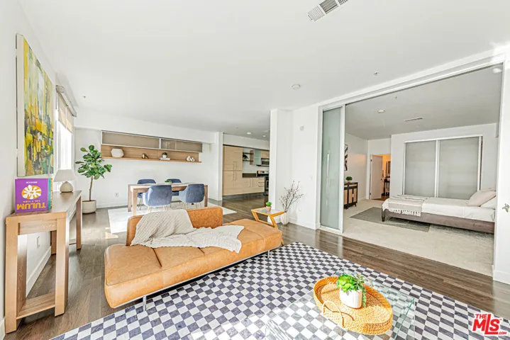 1234 Wilshire Boulevard 321, Los Angeles, California 90017