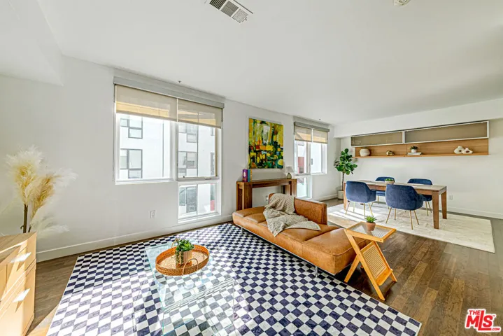 1234 Wilshire Boulevard 321, Los Angeles, California 90017