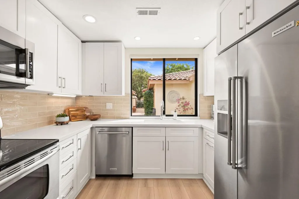 Stainless appliances