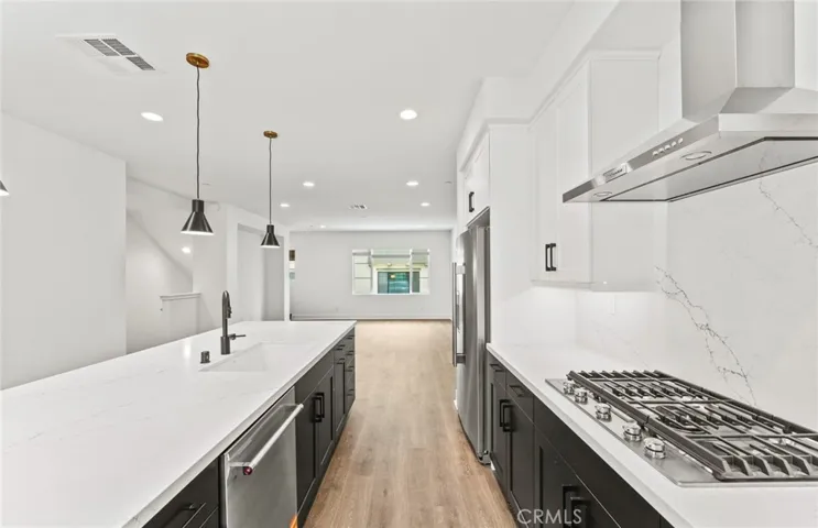 102 Sorrel Court, Burbank, California 91506