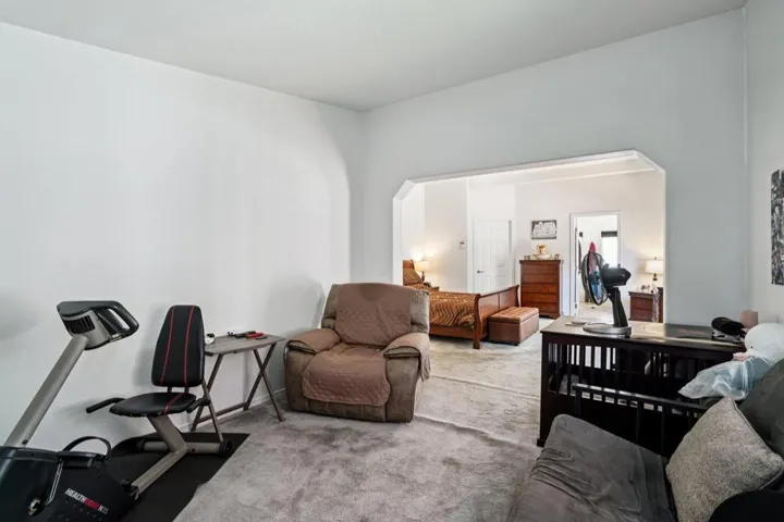 32-web-or-mls-Rim Rock Rd-S0910-036