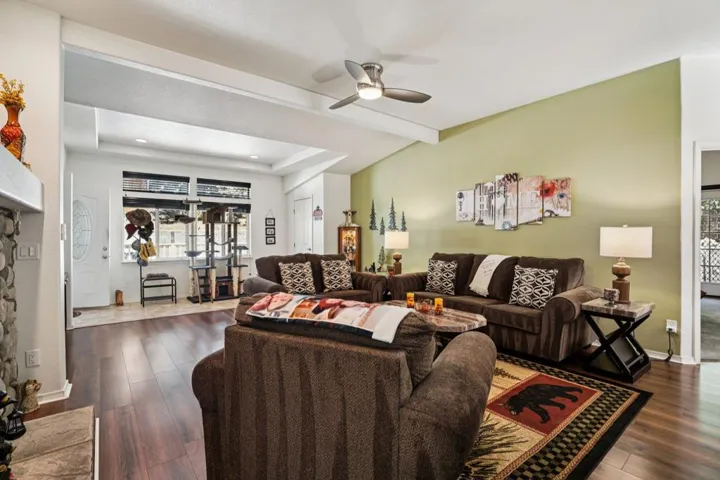 7-web-or-mls-Rim Rock Rd-S0910-008