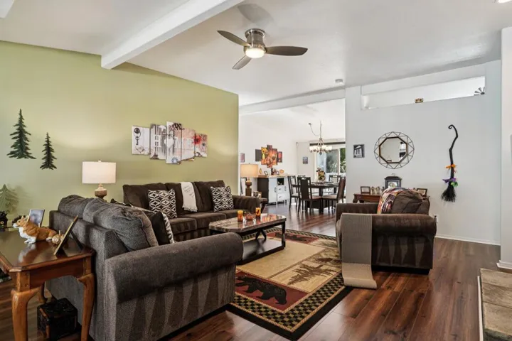 5-web-or-mls-Rim Rock Rd-S0910-009