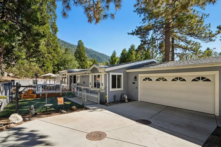 1-web-or-mls-Rim Rock Rd-S0910-001