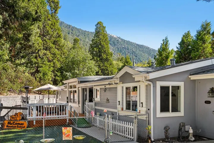 40-web-or-mls-Rim Rock Rd-S0910-004