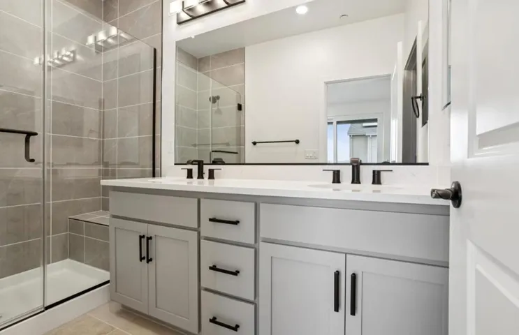 671 Lindendale Court 168-18 Plan 5, San Jose, California 95117