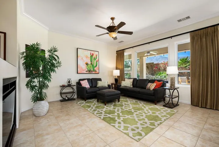 11-web-or-mls-JMLiving_OPMG_0426_011