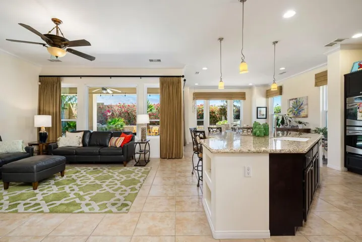 10-web-or-mls-JMLiving_OPMG_0426_010