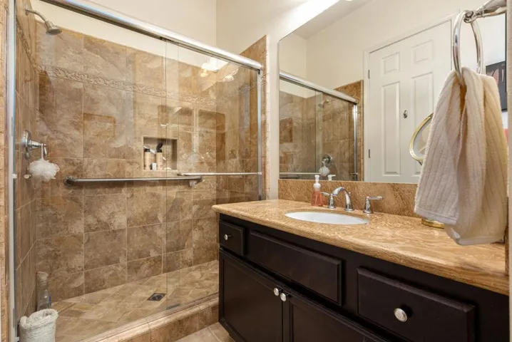 35-web-or-mls-JMLiving_OPMG_0426_035