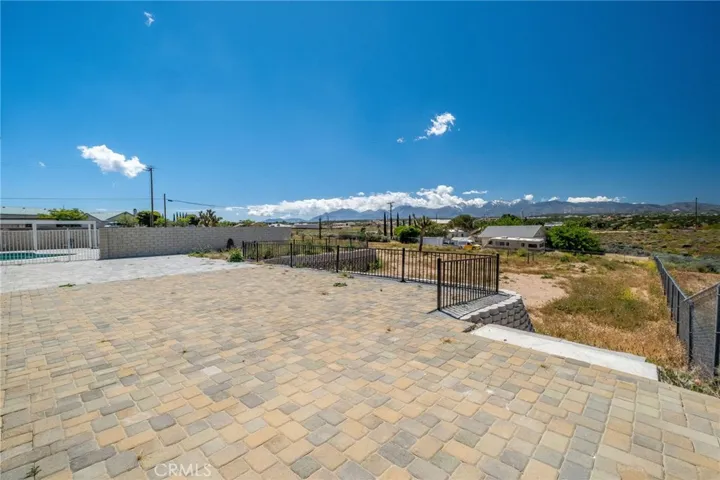 6748 Coriander, Oak Hills, California 92344