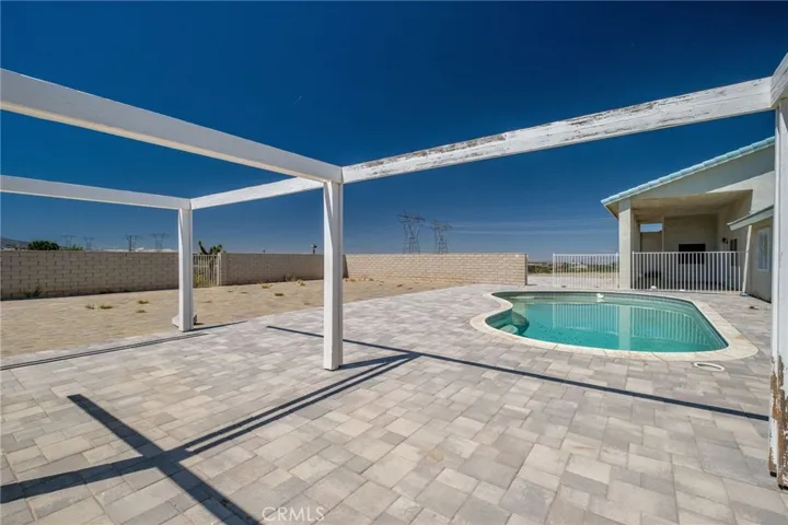 6748 Coriander, Oak Hills, California 92344