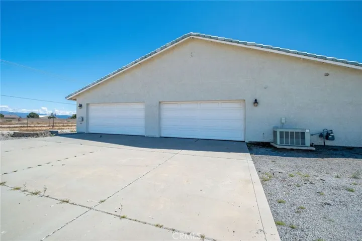 6748 Coriander, Oak Hills, California 92344