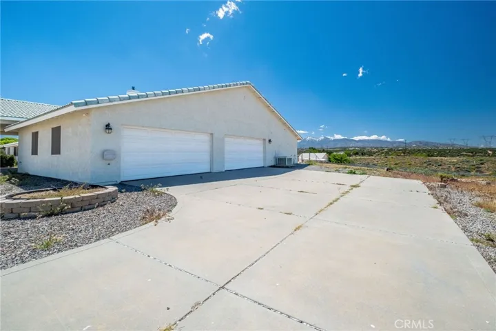 6748 Coriander, Oak Hills, California 92344