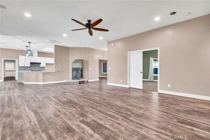 6748 Coriander, Oak Hills, California 92344