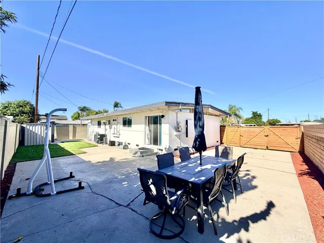 6591 Arizona, Buena Park, California 90621