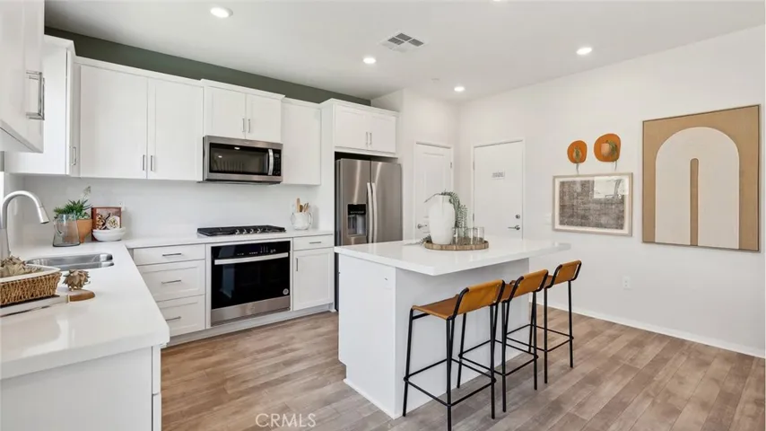 11392 Forge Road, Corona, California 92883
