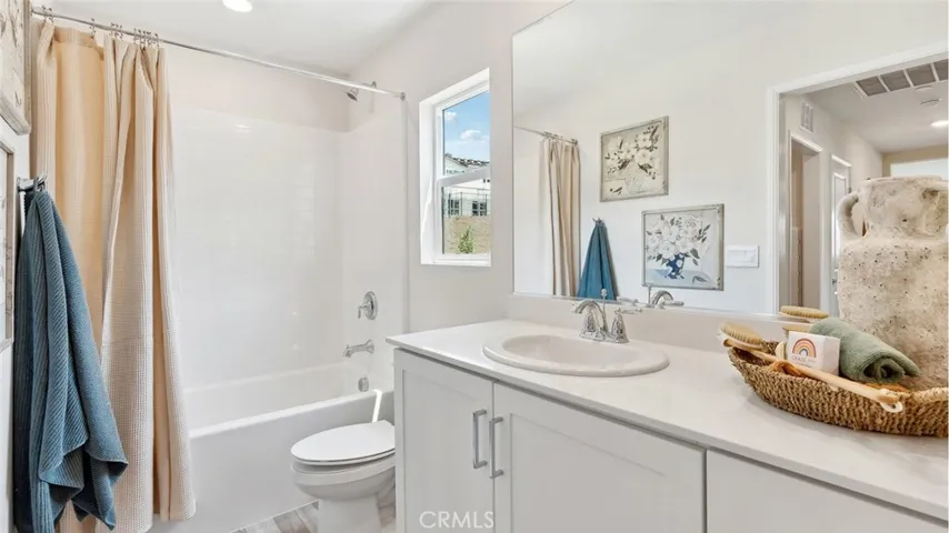 11392 Forge Road, Corona, California 92883