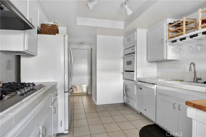 Kitchen with direct garage access
