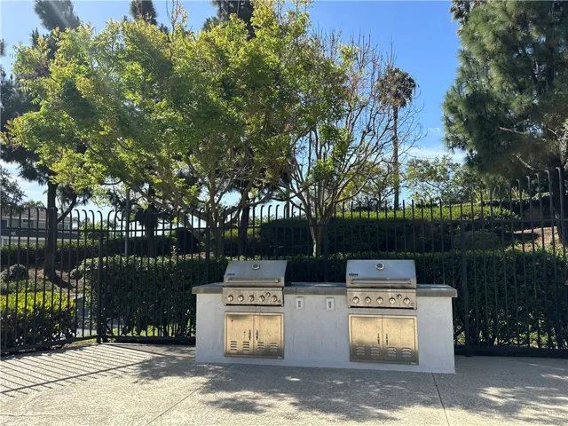 BBQ area near pool