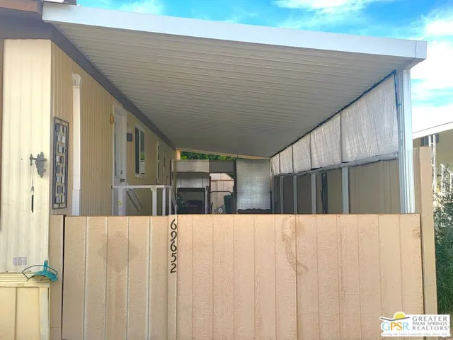 Gated Carport