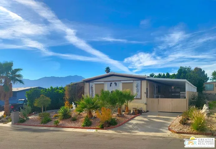 Gorgeous Desert Living