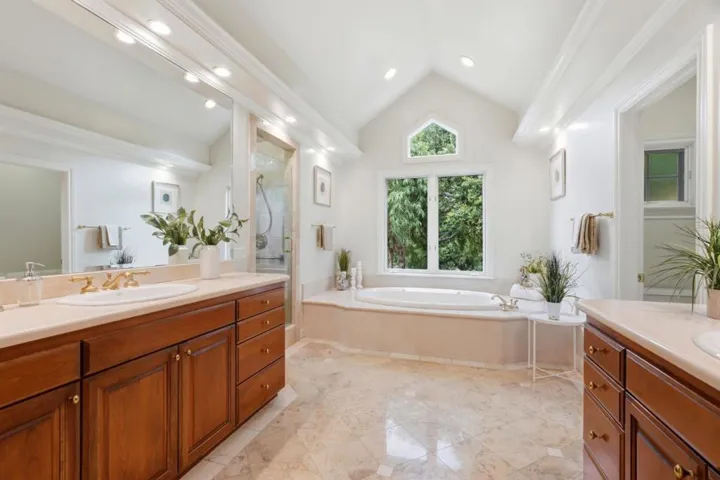 899 Vista Del Roble Place, San Jose, California 95120