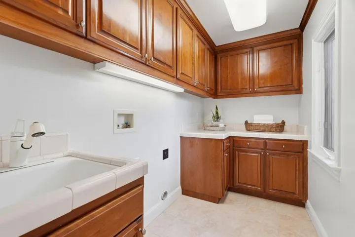 899 Vista Del Roble Place, San Jose, California 95120
