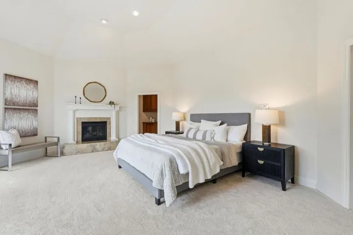 899 Vista Del Roble Place, San Jose, California 95120