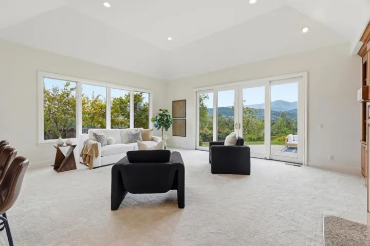 899 Vista Del Roble Place, San Jose, California 95120