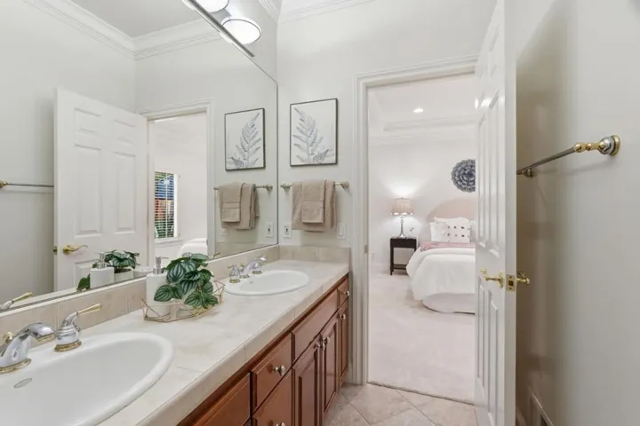 899 Vista Del Roble Place, San Jose, California 95120