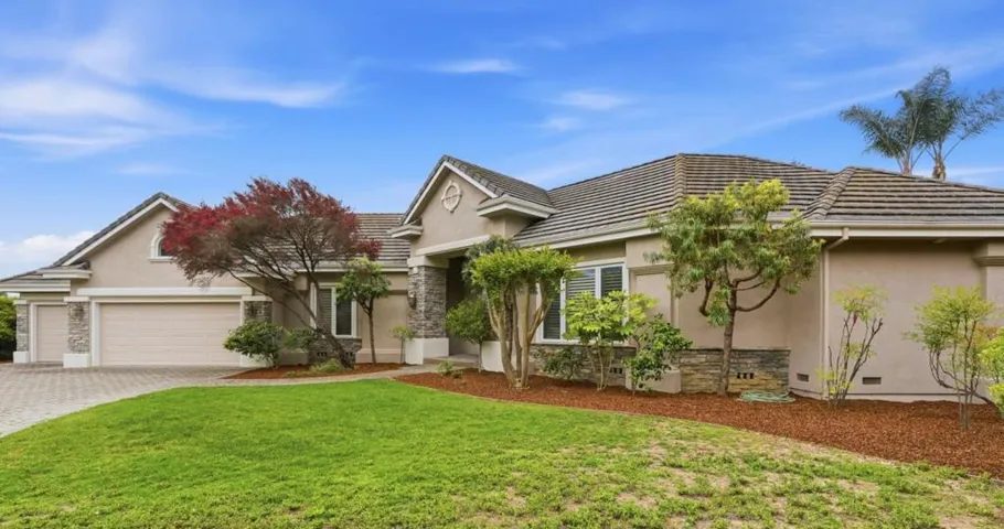899 Vista Del Roble Place, San Jose, California 95120