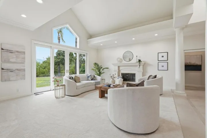 899 Vista Del Roble Place, San Jose, California 95120