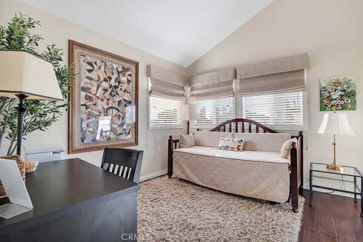 Secondary bedroom
