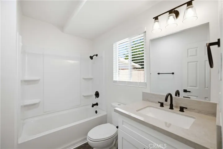 1807 W Avenue K8, Lancaster, California 93534