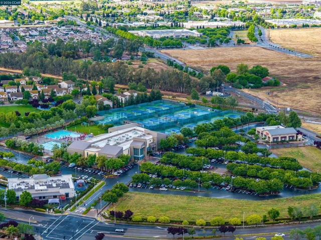 523 Whitehall Ct, Oakley, California 94561