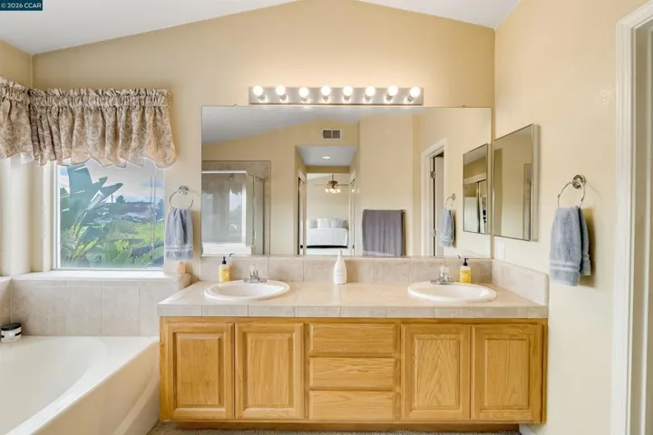 523 Whitehall Ct, Oakley, California 94561