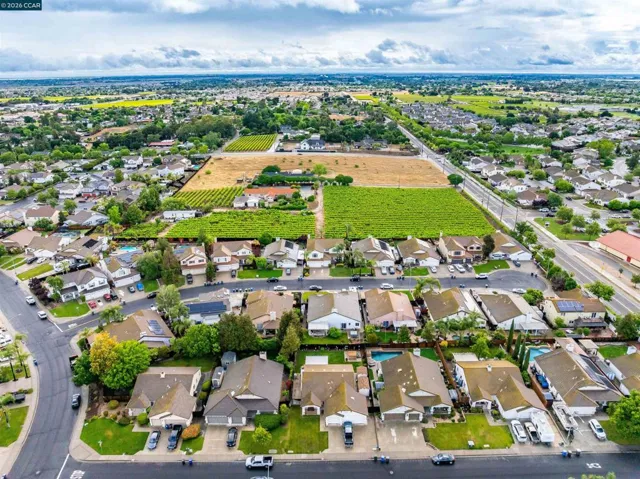 523 Whitehall Ct, Oakley, California 94561