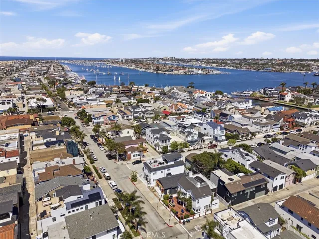 305 Montero, Newport Beach, California 92661