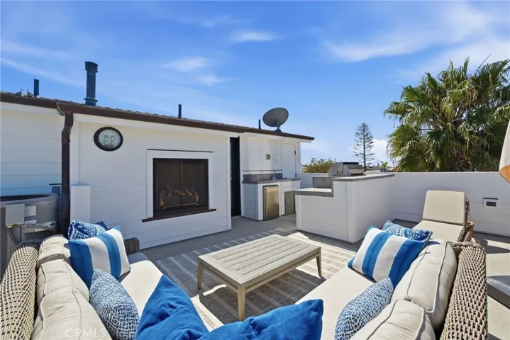 305 Montero, Newport Beach, California 92661