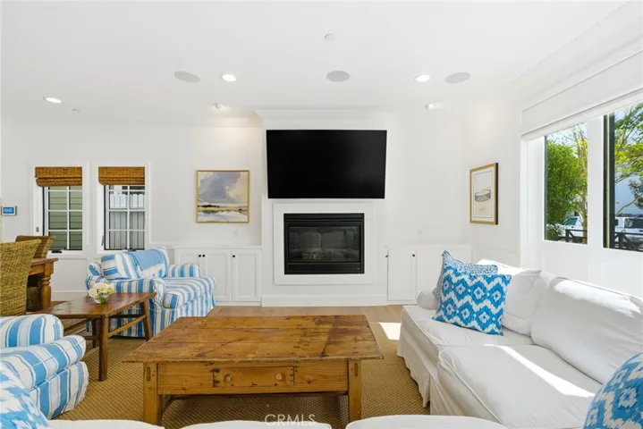 305 Montero, Newport Beach, California 92661